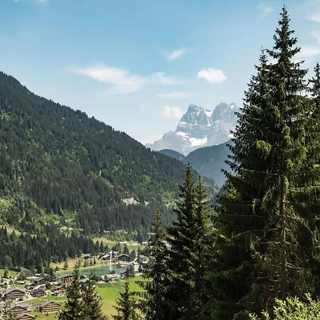 Lejlighed In Vonnes With Stunning Mountain Views Châtel